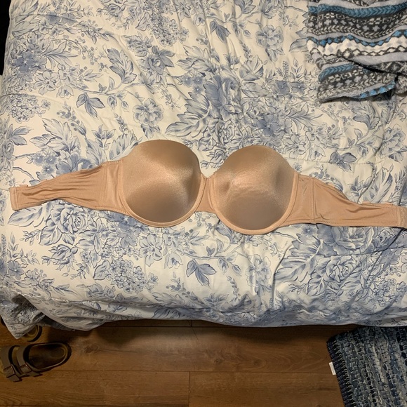 Strapless Bra! - Picture 1 of 4